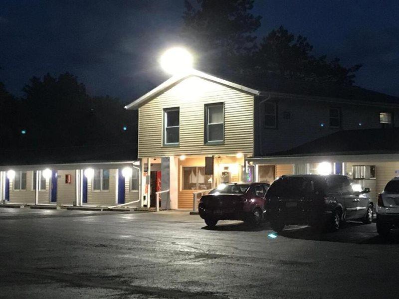 Americas Best Value Inn Jonesville/Hillsdale מראה חיצוני תמונה