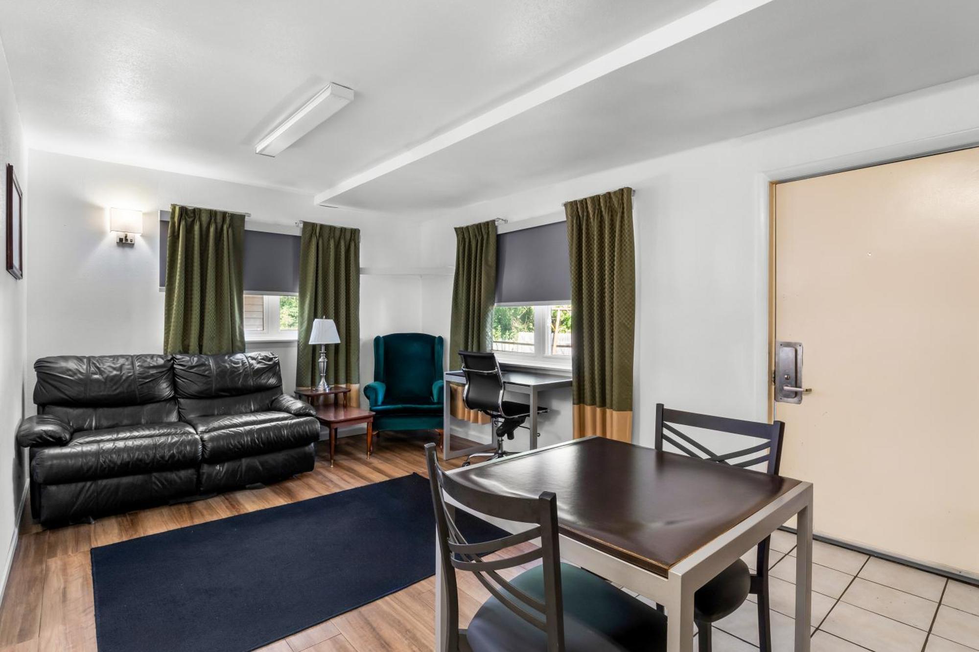 Americas Best Value Inn Jonesville/Hillsdale מראה חיצוני תמונה