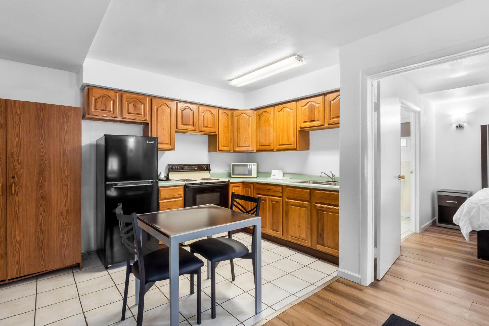 Americas Best Value Inn Jonesville/Hillsdale מראה חיצוני תמונה