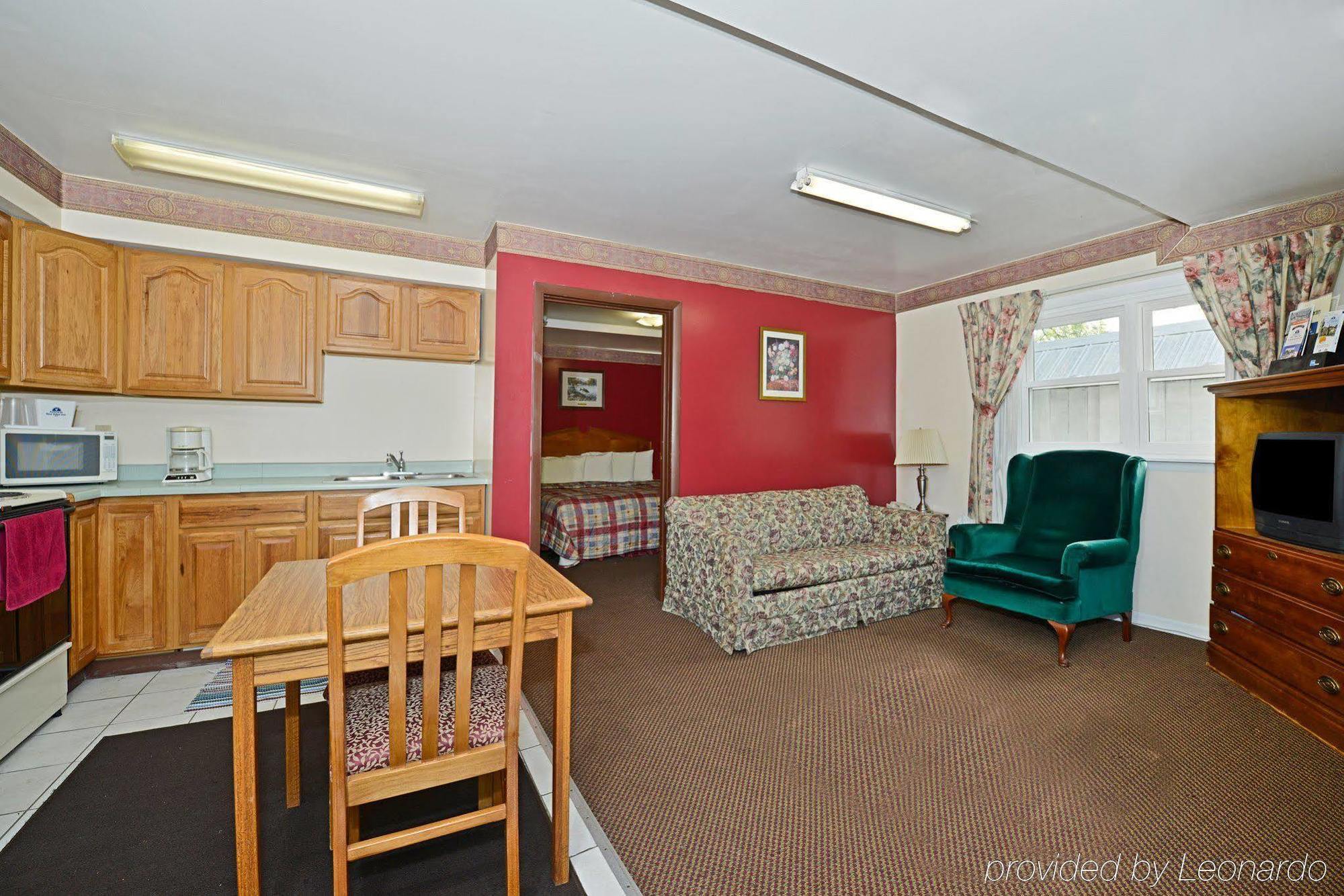 Americas Best Value Inn Jonesville/Hillsdale חדר תמונה