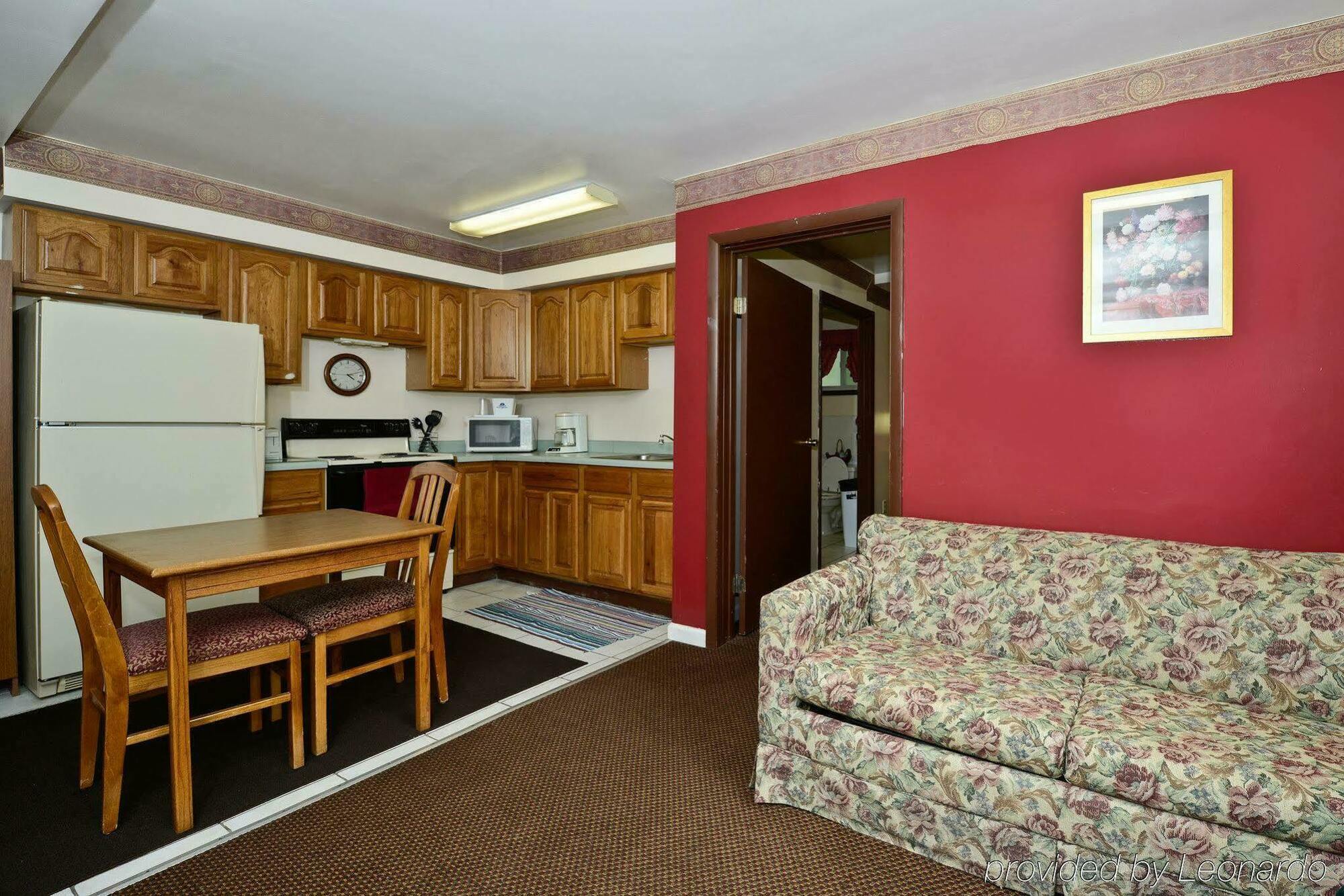 Americas Best Value Inn Jonesville/Hillsdale מראה חיצוני תמונה